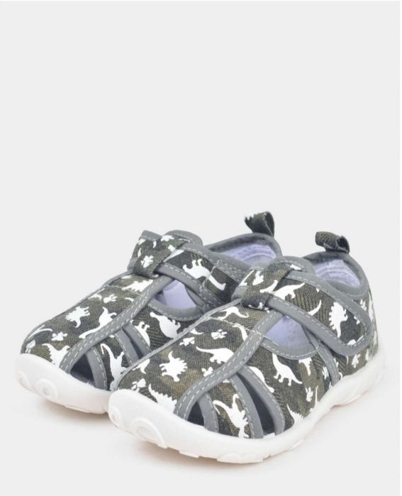 Сандалии новые детские