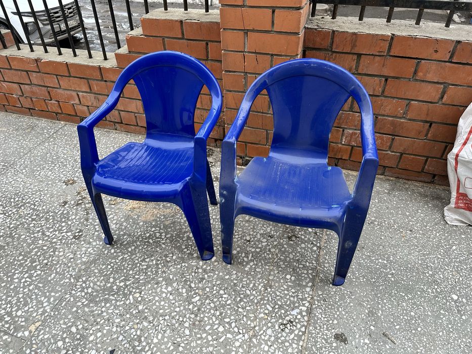 Стул пластик уличный