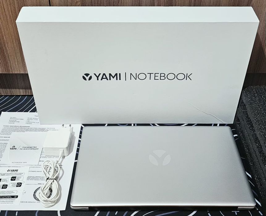 Ультрабук YAMI ssd256,ozu16, 2025!