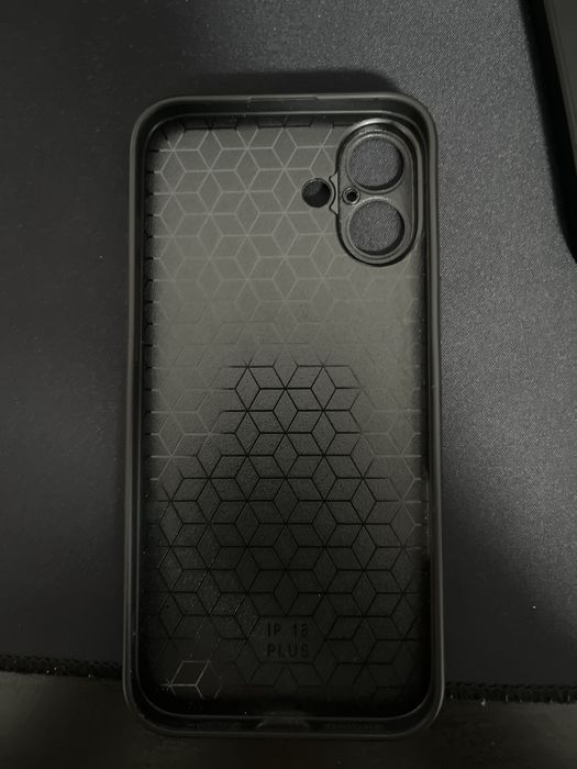 Husă telefon iPhone 16 Plus Negru cu magnet rotunjeste