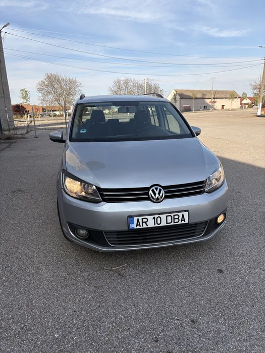 VW Touran 2012.