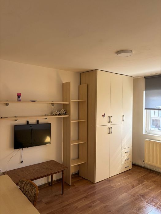 Garsoniera de inchiriat