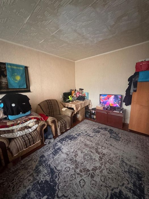Продам 1 комн квартиру на школе Дарын