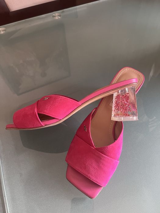 Guess, Gino Rossi , Sara Pen, Daris,FABIANI