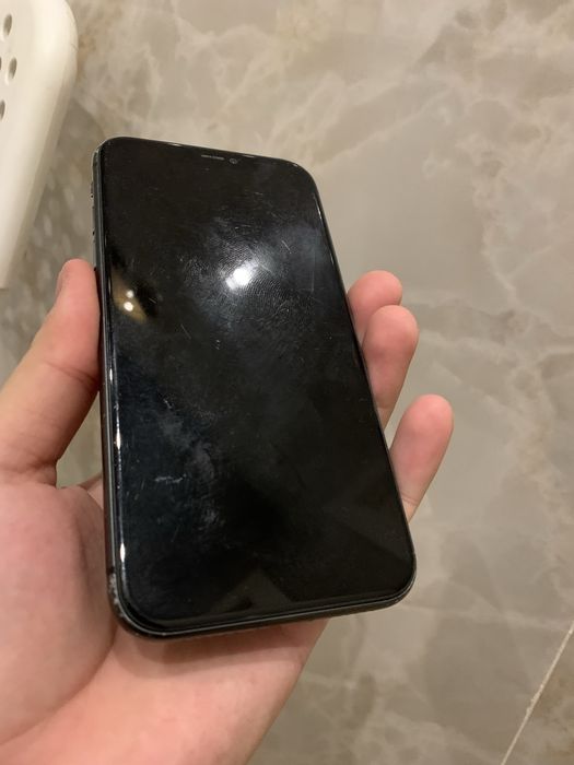 Продам iphone 11 64 gb