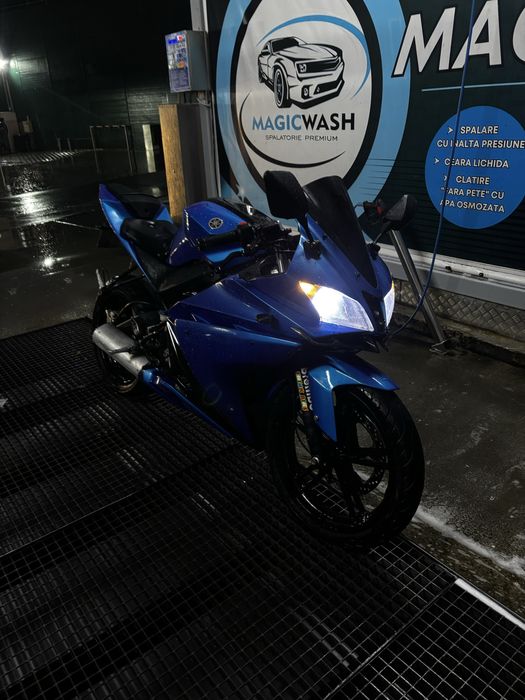 Vand yzf r125 foarte intretinut ca nou