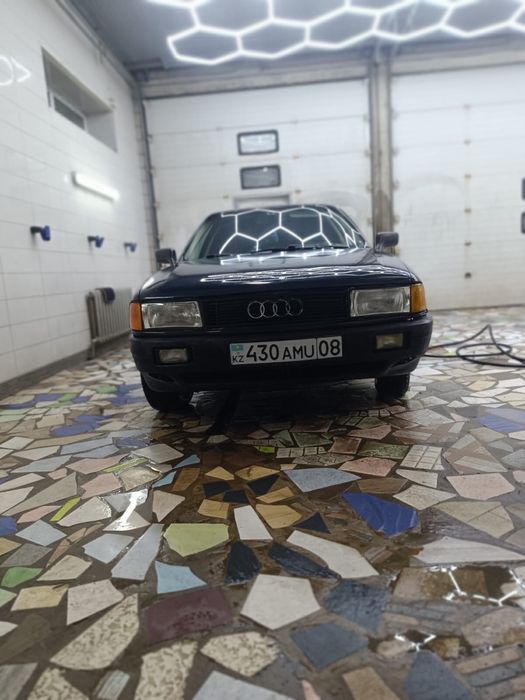 Ауди 80 на ходу