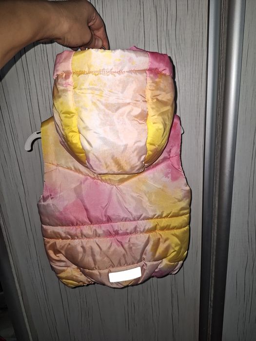 Жилетка на девочку