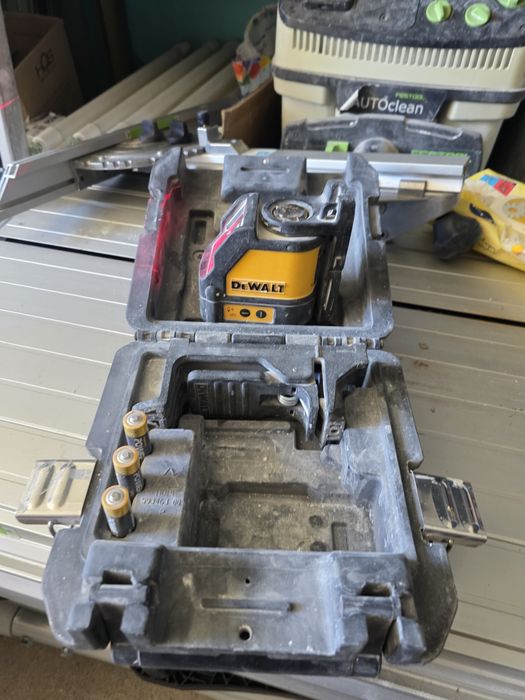 Лазерен нивелир DeWalt