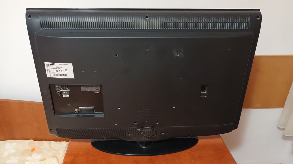 (DEFECT) Televizor LCD Samsung  80 cm (32 inchi)