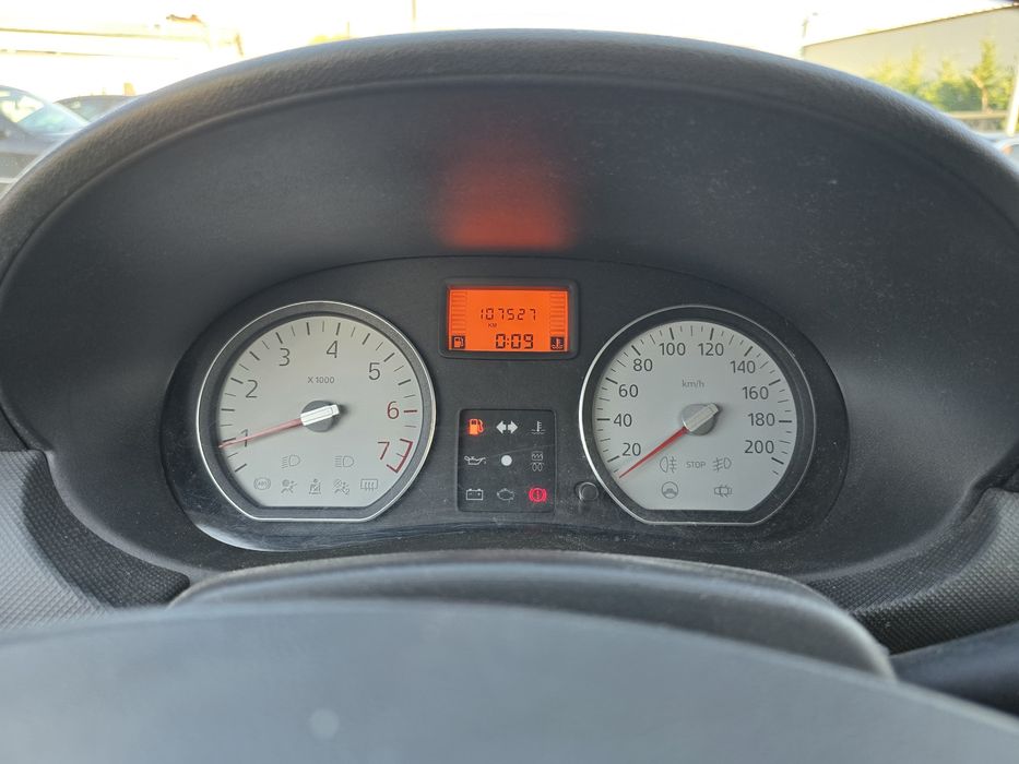 107.000 km, 1,4 MPI - 75 CP, AC