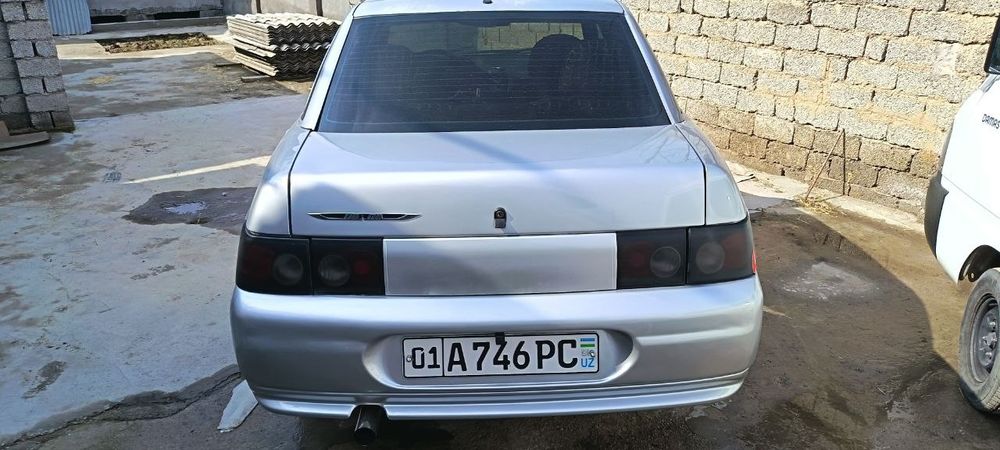 Лада десятка 2500 доллар