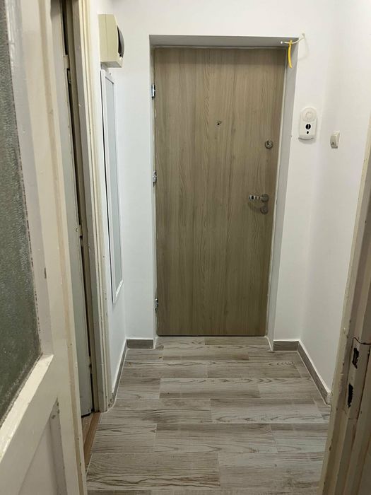 Vând Garsoniera fagaras tel 0749571305
