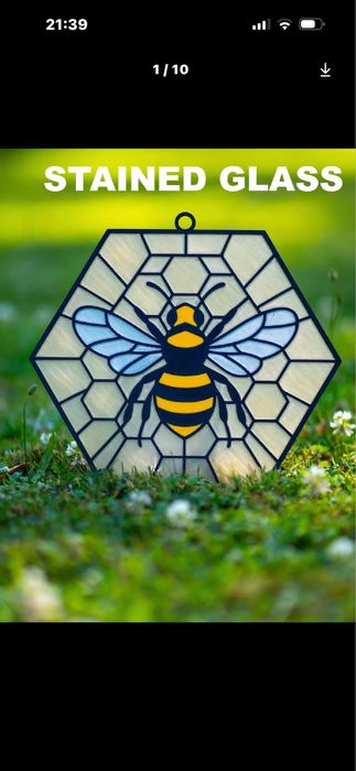 Vitraliu albina hexagonal din plastic translucent