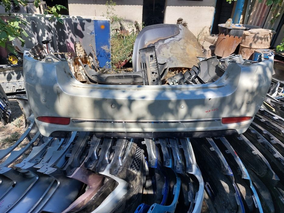 Авторазбор 111. Бампера передний и задний