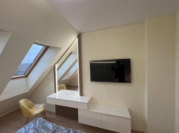 Дава се под наем Тристаен апартамент в София, Зона Б-5 - 80 кв.м за 1200 € - Снимка #8