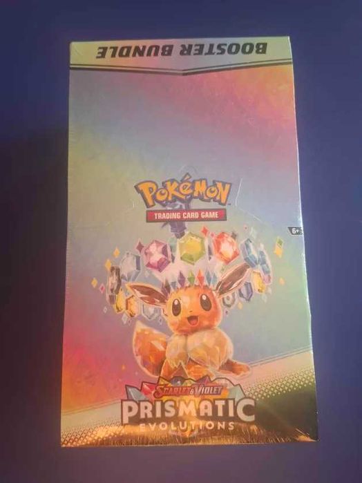 Pokemon TCG : Prismatic Evolutions booster bundle display