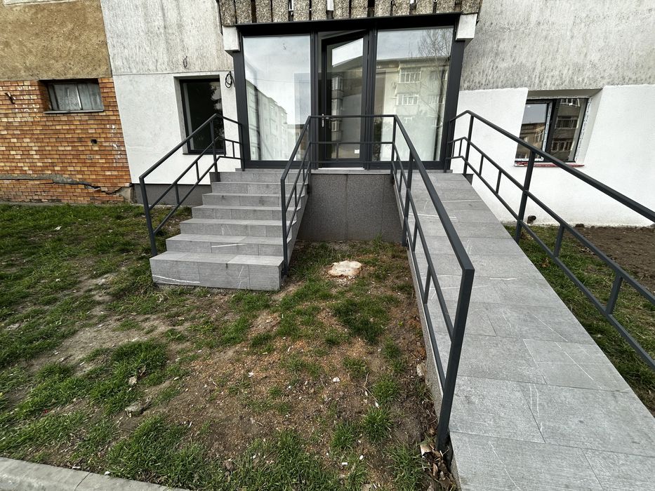 Spatiu comercial de inchiriat/vanzare