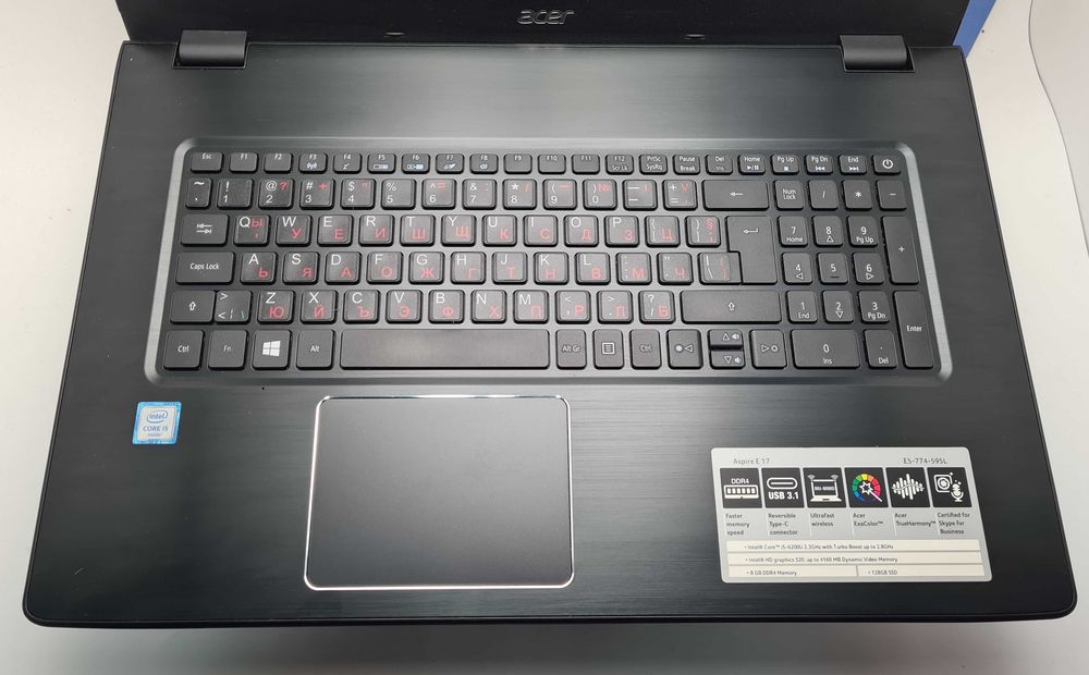 Acer Aspire E 17 E5-774  i5 6200U/8GB/128SSD/1TB HDD