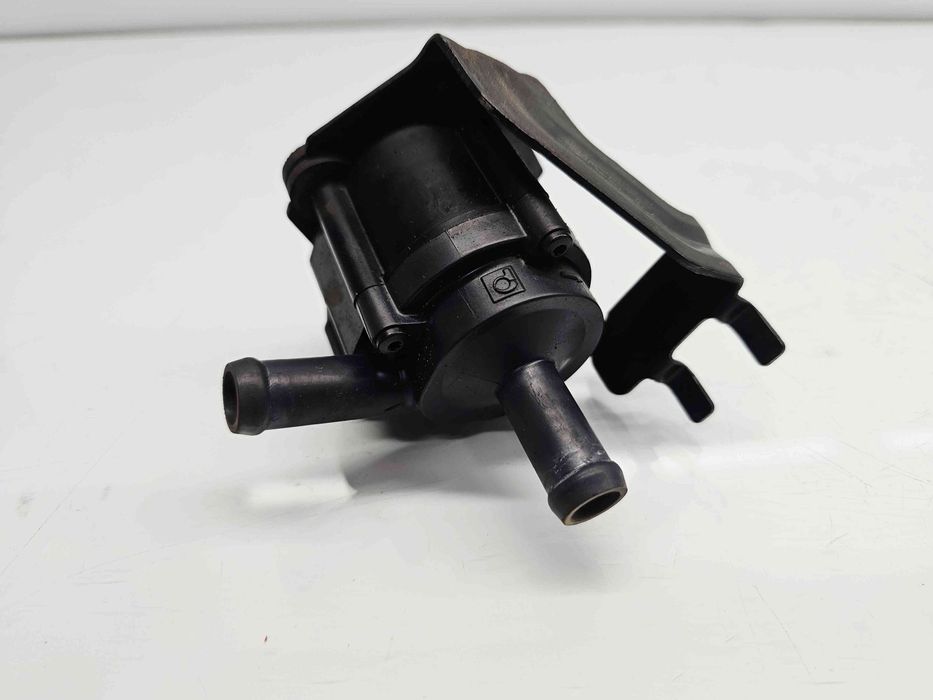 Pompa recirculare apa Ford Fiesta 8 [Fabr 2017-2025] GN11-8K577-AA 1.0