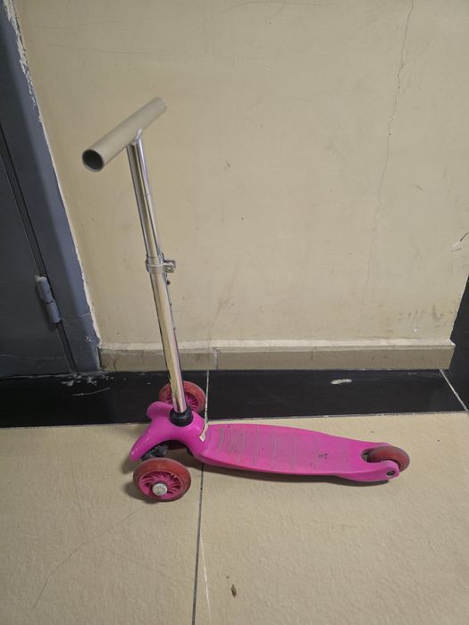 Самокат для малышки