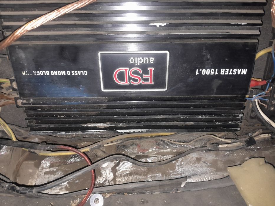 Продам Музыку хорошо играет