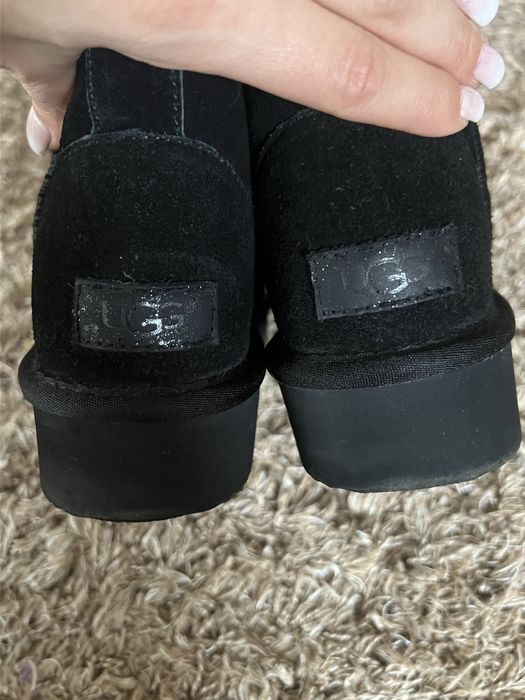 Боти от естествен велур в черно ugg