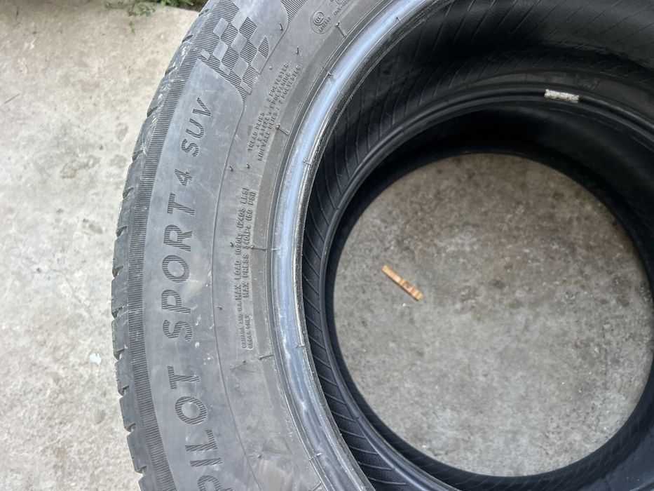 255 55 19 Michelin pilot vara