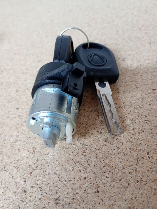 Замок двери а6с5