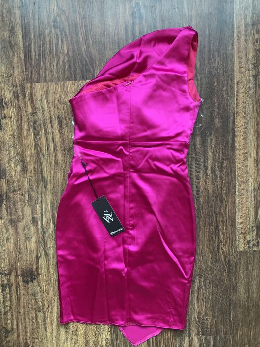 Rochie din satin superba roz noua cu eticheta