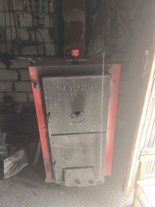 Продавам чугунен котел Viadrus Hercules U 22 C (4 секции, 23.3 kW)