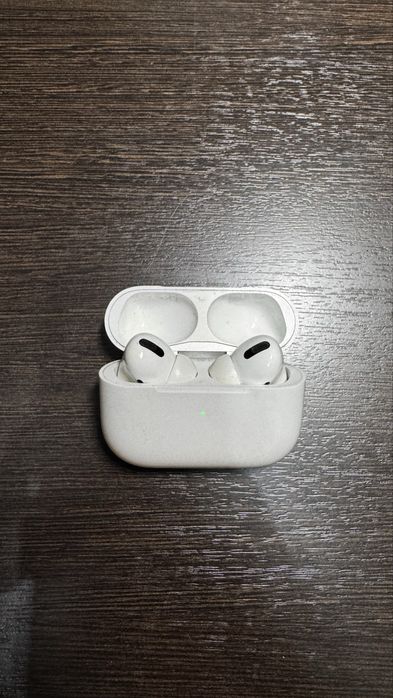 Airpods pro 1 поколения