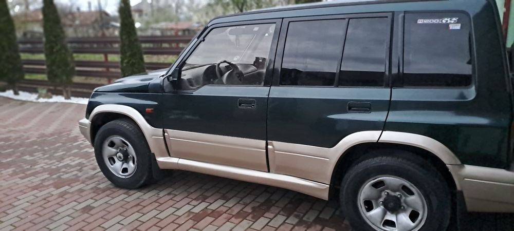 Se vinde Vitara stare  buna motor V6 24 valve