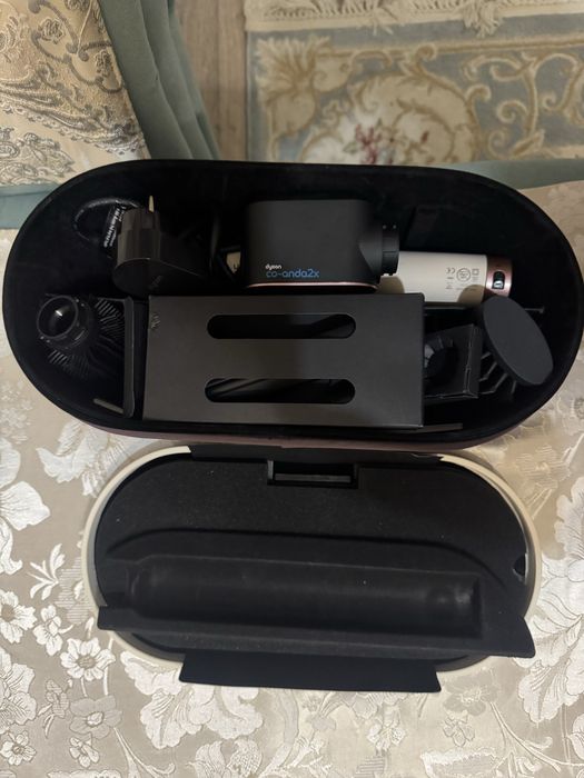 Продам дайсон фен