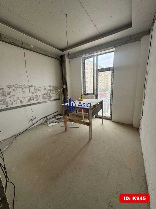 Srocha 100m2 4x xona karobka kvartira sotiladi K945