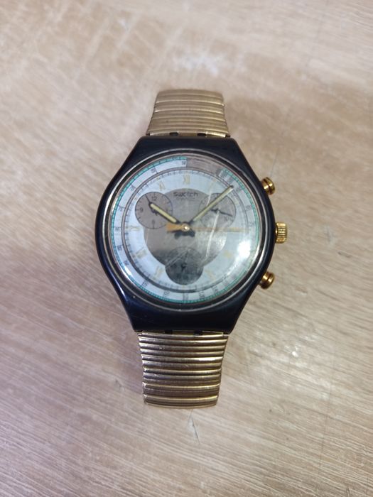 Часовник "Swatch"