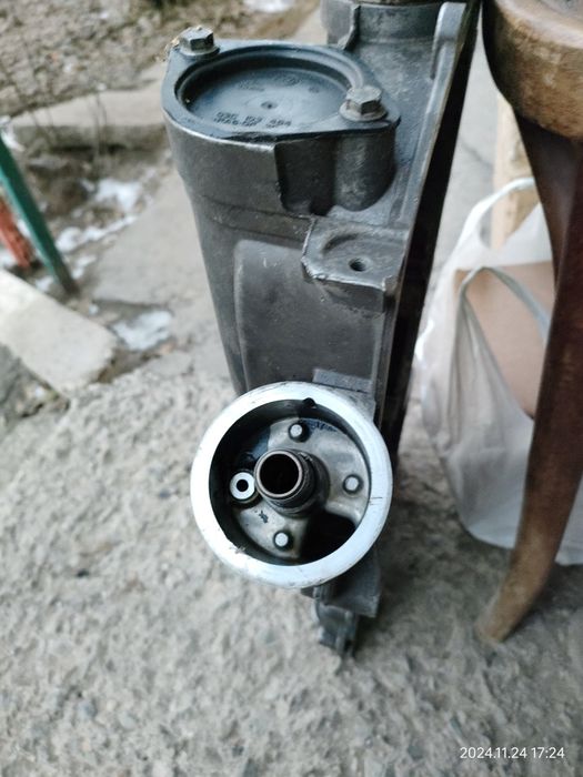 Продам мотор в сборе по запчастям