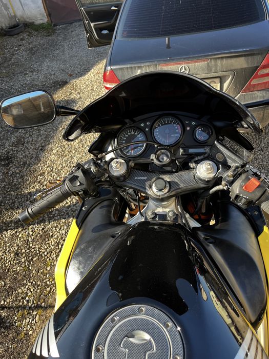 Vand Honda CBR 600 F4