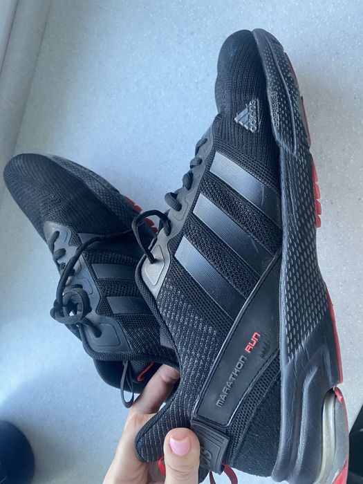 Кроссовки Adidas