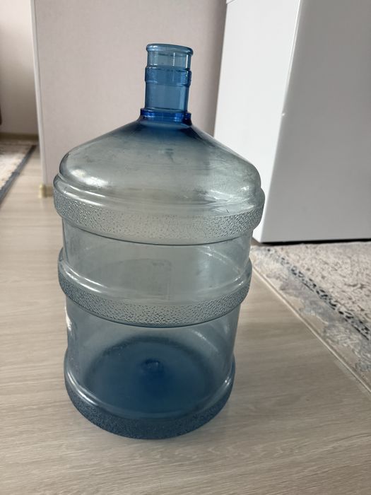 Продам бутыль 20 л