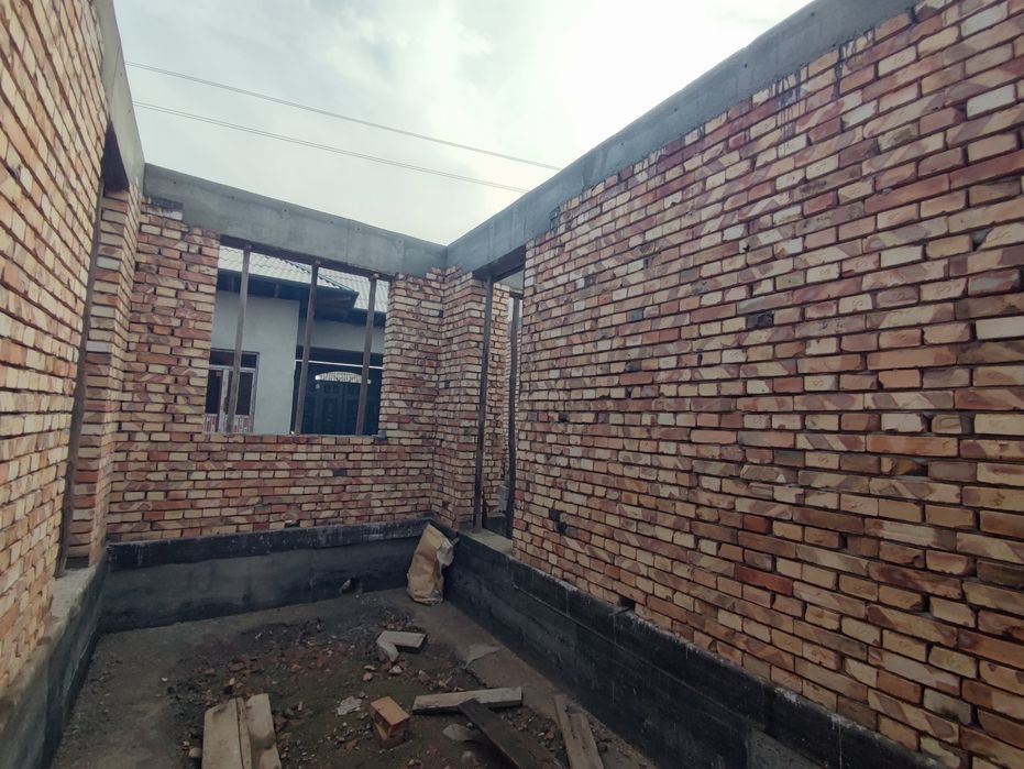 Ховли уй Хужамагиз кучада 2 сотих