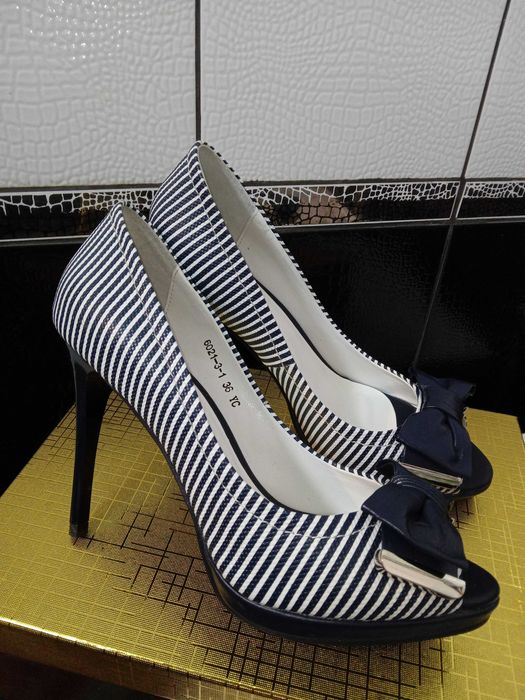 Продам обувь туфли Basconi