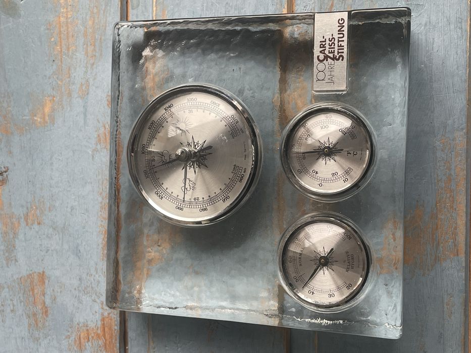 Statie meteo 100 de ani de Carl Zeiss