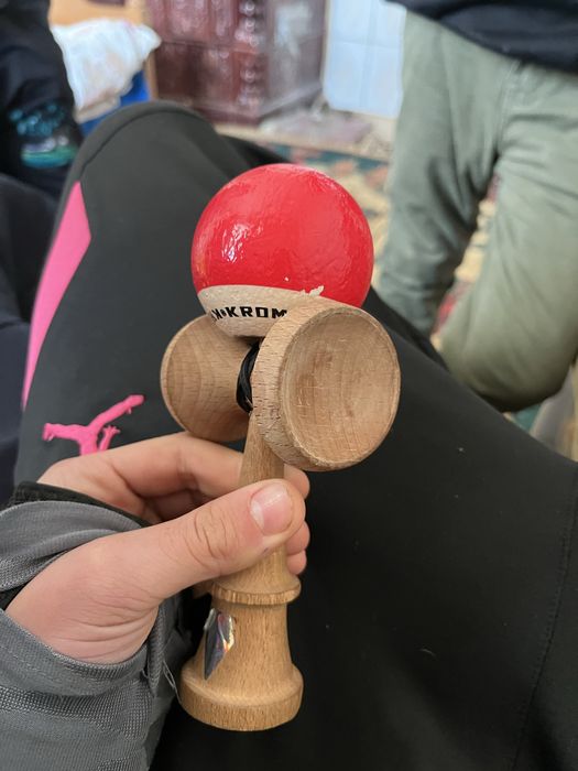 kendama krom pop