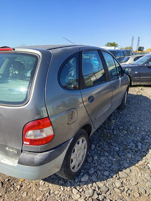 Рено Меган 1.6 108 кс 2002г на Части