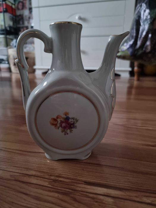 Порцеланова каничка за блага ракия