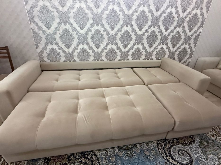 Диваны, комплект мягкой мебели