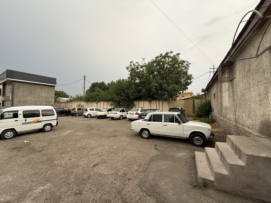 Qibray 7-9 sotih yo’lli yuzida. Кибрай 7-9 соток в доль дороги.