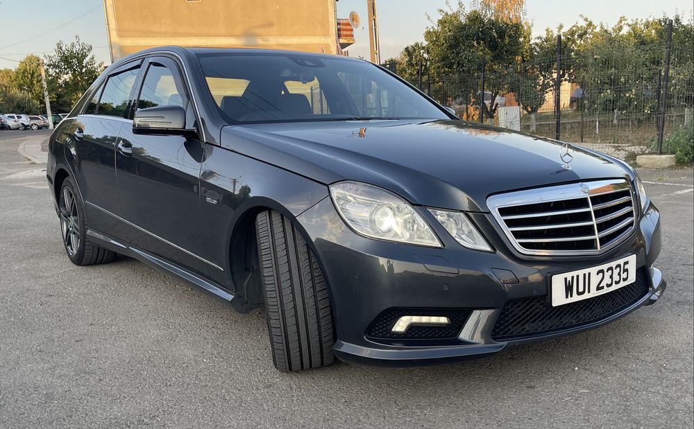 MERCEDES-BENZ E-Class 2011 — imagine 3