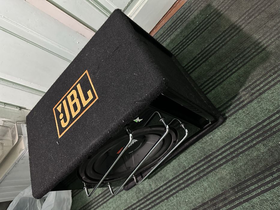 Bufer JBL 1200 tali usilitili oʻzida